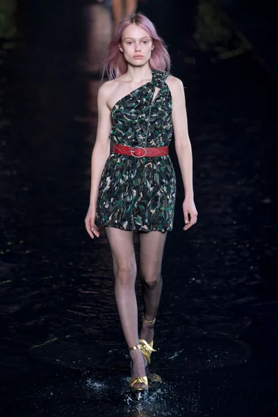 Look 23